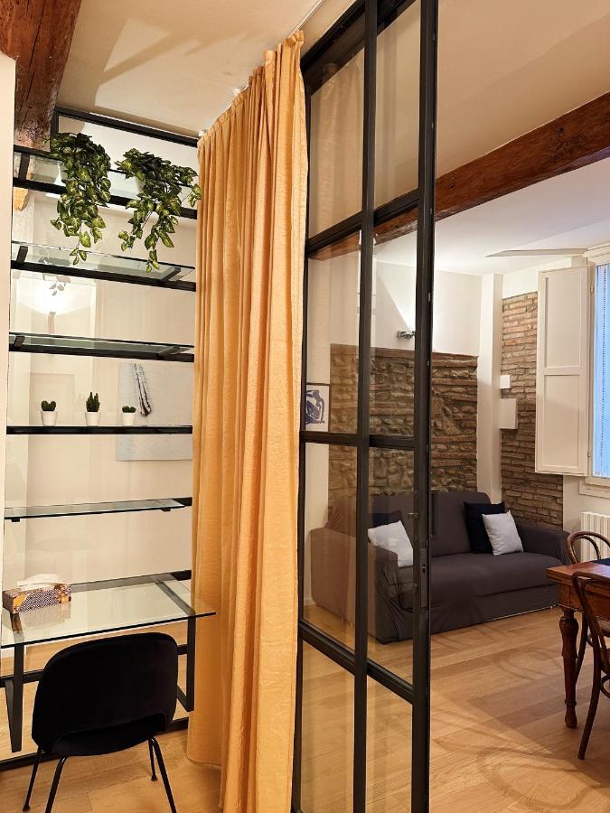 Koro'S Apartments Болоня Екстериор снимка